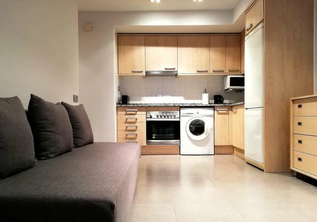 Mazi Apartments Nest Mataro